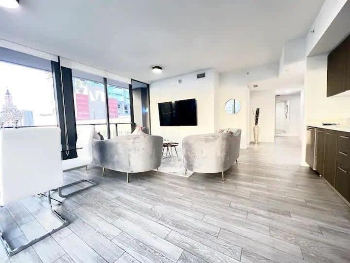2Br, 2 Baths Lux Downtown Apt Heart Of Austin With Amazing Views, Pool, & Gym Buitenkant foto